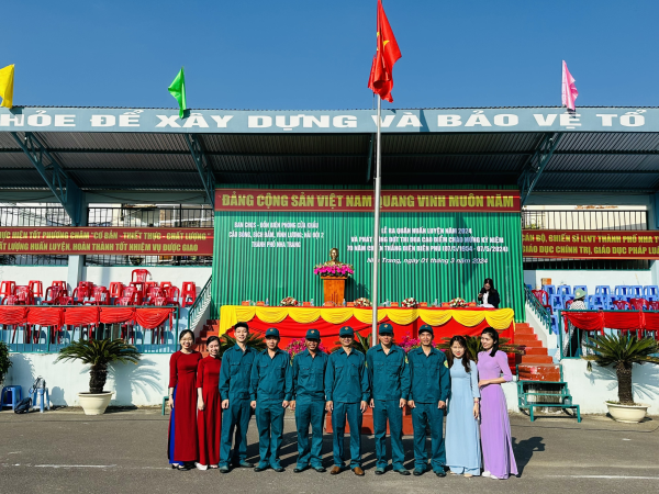 Lực lượng Tự vệ Trường Đại học Nha Trang tham gia Lễ ra quân huấn luyện của LLVT thành phố Nha Trang năm 2024