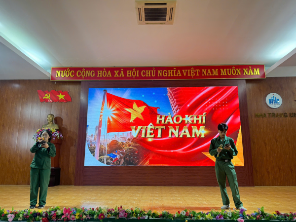 Khai mạc đợt học GDQP&AN năm học 2025 – 2026 cho sinh viên Trường Đại học Khánh Hòa