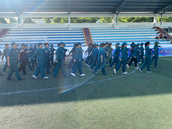 Hoàn thành huấn luyện Đại đội tự vệ Trường Đại học Nha Trang năm 2025