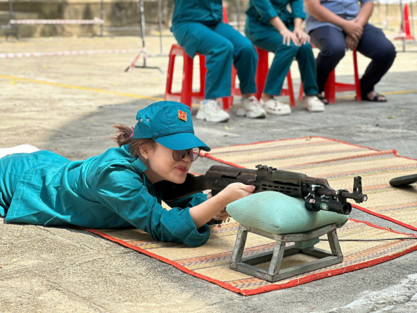 Hoàn thành huấn luyện Đại đội tự vệ Trường Đại học Nha Trang năm 2025