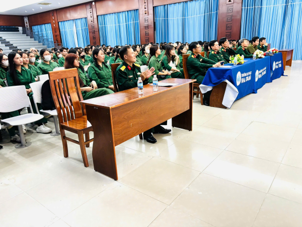 BẾ MẠC KHÓA HỌC GDQP&AN CHO SINH VIÊN TRƯỜNG ĐẠI HỌC KHÁNH HÒA