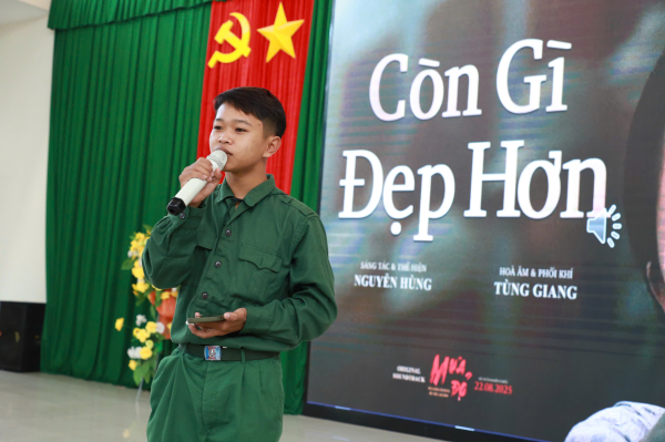 HOÀN THÀNH GDQP&AN CHO SINH VIÊN TRƯỜNG CAO ĐẲNG CÔNG NGHỆ - NĂNG LƯỢNG KHÁNH HÒA