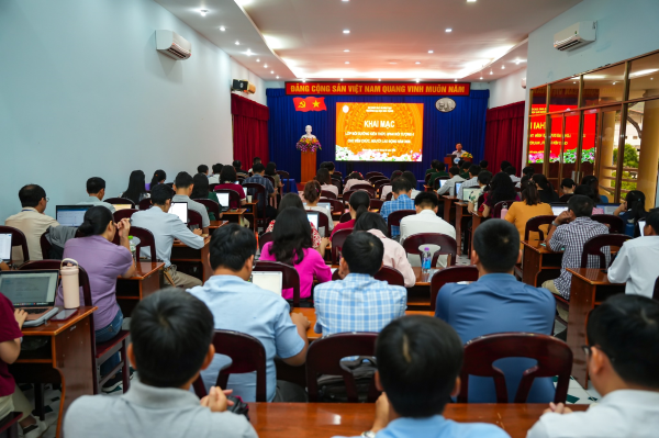 NÂNG CAO NHẬN THỨC QUỐC PHÒNG, AN NINH CHO ĐỘI NGŨ CÁN BỘ, VIÊN CHỨC NHÀ TRƯỜNG