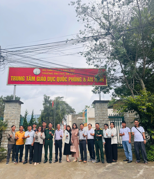 TRUNG TÂM GDQP&AN TRƯỜNG ĐẠI HỌC NHA TRANG GIAO LƯU, TRAO ĐỔI KINH NGHIỆM VỚI TRUNG TÂM GDQP&AN TRƯỜNG ĐẠI HỌC ĐÀ LẠT