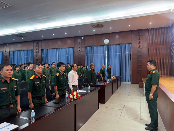 TRUNG TÂM GDQP&AN TRƯỜNG ĐẠI HỌC NHA TRANG TỔ CHỨC LỄ KHAI MẠC KỲ HỌC HÈ NĂM HỌC 2025 – 2026