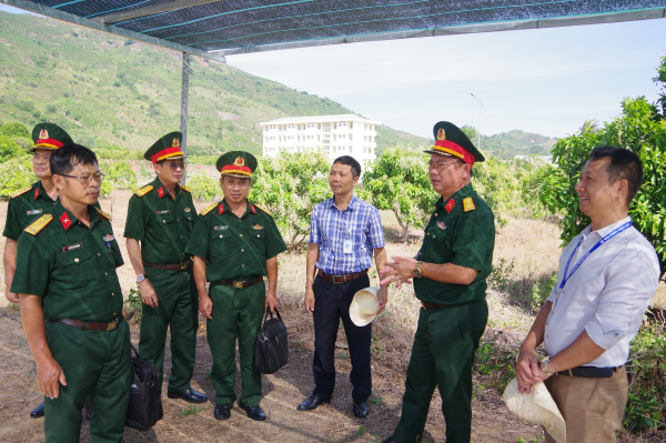 QUÂN KHU 5 KIỂM TRA CÔNG TÁC GIÁO DỤC QUỐC PHÒNG VÀ AN NINH CỦA TRƯỜNG ĐẠI HỌC NHA TRANG 