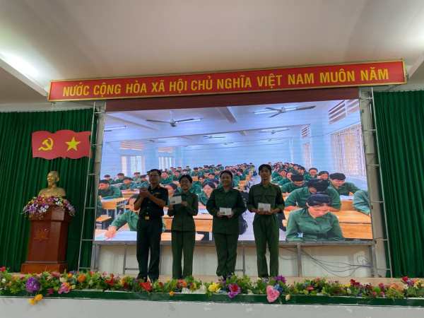 BẾ MẠC KHÓA HỌC GIÁO DỤC QUỐC PHÒNG VÀ AN NINH KỲ HÈ NĂM HỌC 2023-2024