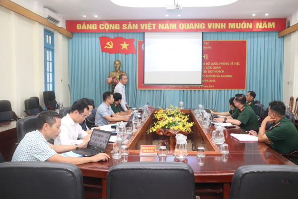 TRƯỜNG ĐẠI HỌC NHA TRANG ĐÓN TIẾP ĐOÀN KHẢO SÁT BỘ QUỐC PHÒNG VỀ QUY HOẠCH TRUNG TÂM GIÁO DỤC QUỐC PHÒNG VÀ AN NINH