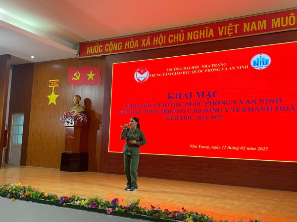 Khai mạc khóa học Giáo dục quốc phòng và an ninh cho sinh viên Trường Cao đẳng Y tế Khánh Hòa, học kỳ II, năm học 2024-2025