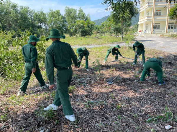 Một số hình ảnh hoạt động của sinh viên Trường Cao đẳng Y tế Khánh Hòa tại Trung tâm GDQP&AN Trường Đại học Nha Trang cơ sở Cam Lâm, học kỳ 2 năm học 2024-2025