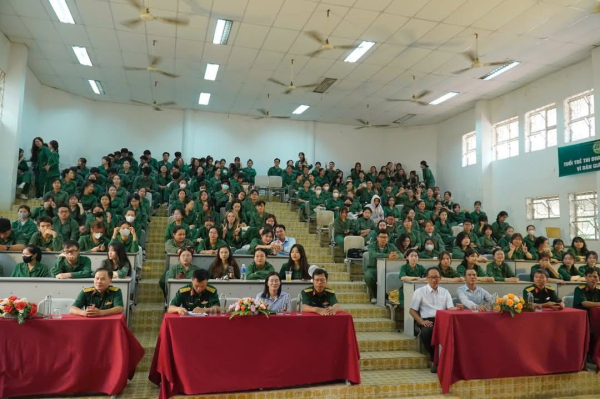 Trung tâm đã hoàn thành tốt kỳ học GDQP&AN cho sinh viên Trường ĐH Nông Lâm TP.HCM phân hiệu Ninh Thuận, để lại nhiều ấn tượng và kỷ niệm tốt đẹp đối với cán bộ, giảng viên, nhân viên, sinh viên của Trường
