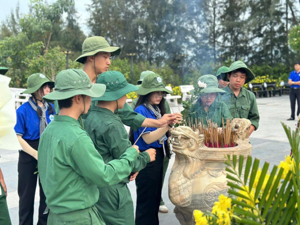 HOẠT ĐỘNG Ý NGHĨA NHÂN KỶ NIỆM NGÀY THƯƠNG BINH, LIỆT SĨ 27/7